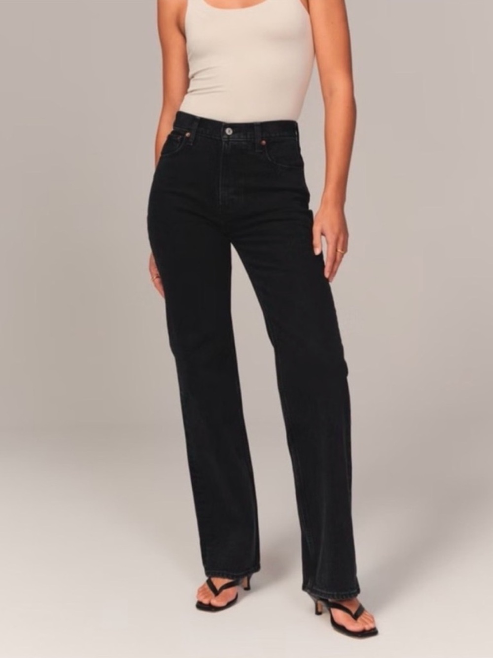 Abercrombie & Fitch Curve Love 90s Straight Relaxed Jean